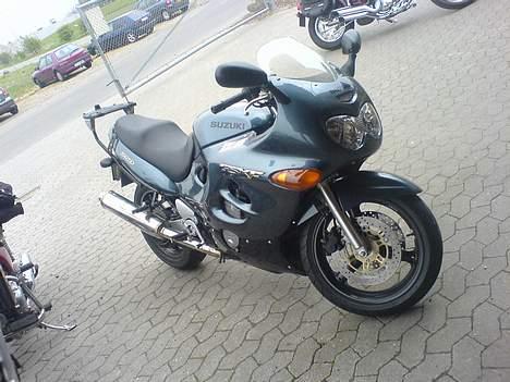 Suzuki Gsx 750 F SOLGT - De første Pic´s billede 2
