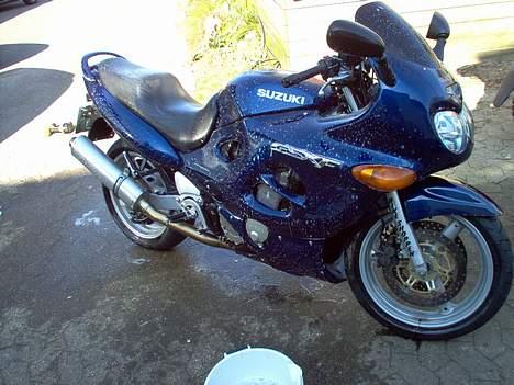 Suzuki GSX750F (SOLGT) billede 6