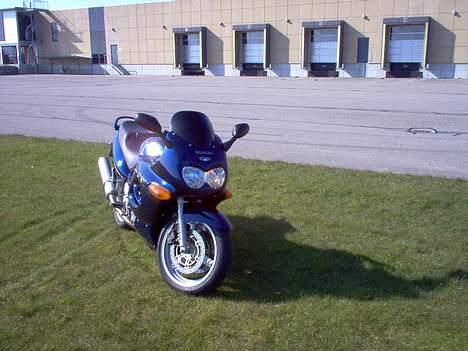 Suzuki GSX750F (SOLGT) billede 8