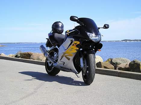 Honda CBR 600 F4 - Stadig på a kaje... billede 9
