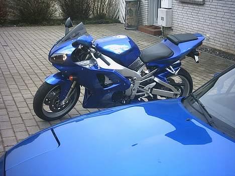 Yamaha R1 billede 9