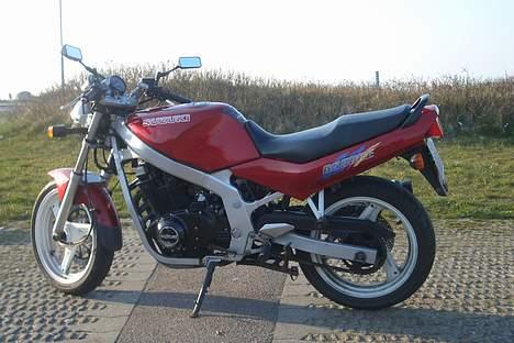 Suzuki GS 500E (SOLGT) billede 4