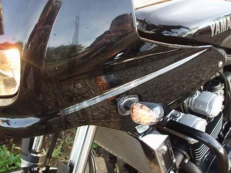 Yamaha FZS 600 Fazer - Carbon blinklys billede 8