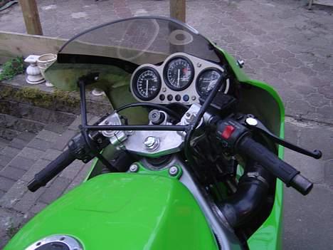Kawasaki ZX6R Baneracer *solgt* billede 4