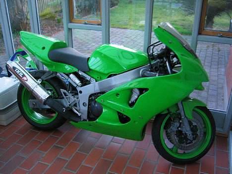 Kawasaki ZX6R Baneracer *solgt* billede 9