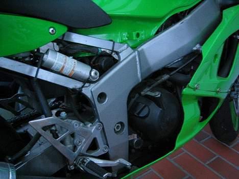 Kawasaki ZX6R Baneracer *solgt* billede 10