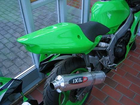 Kawasaki ZX6R Baneracer *solgt* billede 11