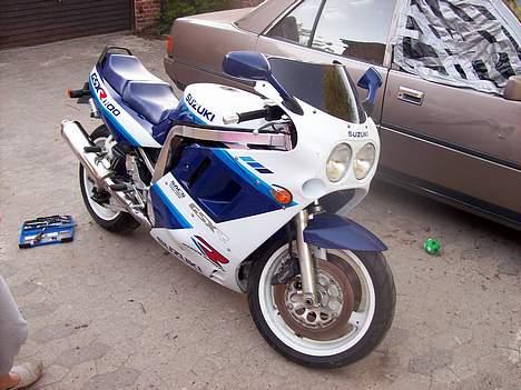 Suzuki GSXR 1100 billede 1