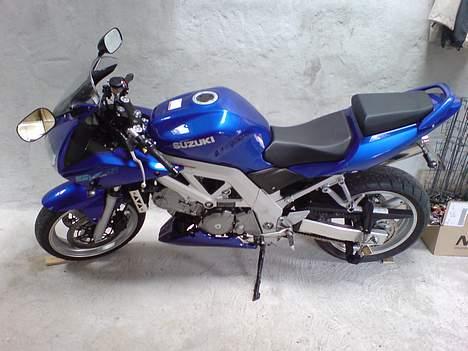 Suzuki Sv650s ( SOLGT ) billede 2