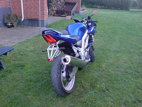 Suzuki Sv650s ( SOLGT ) billede 4