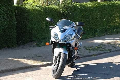 Honda CBR600F *solgt* billede 2