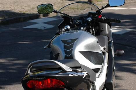 Honda CBR600F *solgt* billede 3