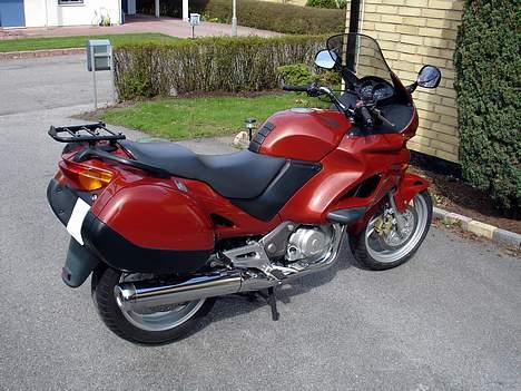 Honda Nt 650 Deauville billede 1