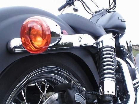 Harley Davidson Dyna Street Bob billede 4