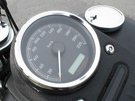 Harley Davidson Dyna Street Bob billede 5