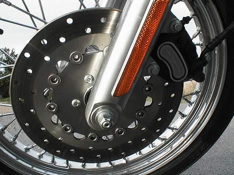 Harley Davidson Dyna Street Bob billede 8