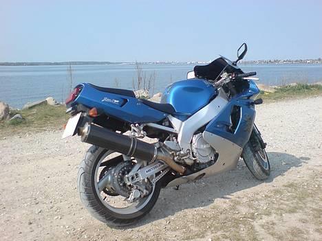 Yamaha YZF 750 R **Solgt**  billede 5