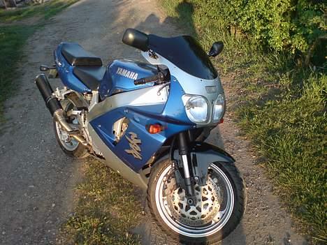 Yamaha YZF 750 R **Solgt**  billede 9