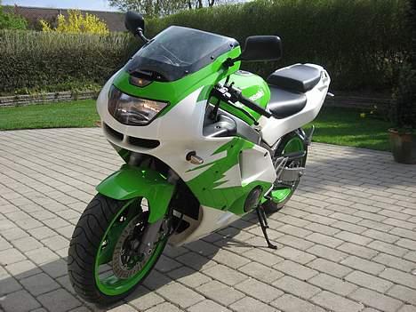 Kawasaki ZX6R billede 4