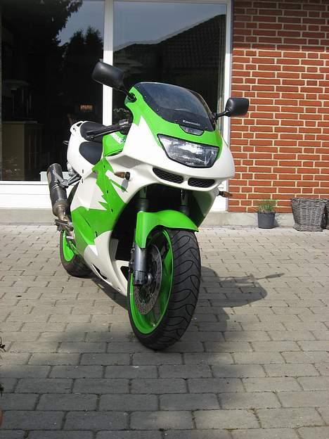 Kawasaki ZX6R billede 7