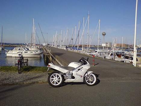 Honda VFR 750 billede 15