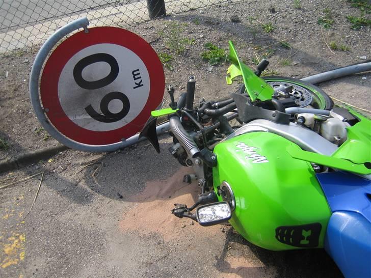 Kawasaki zxr 750 *DØD* billede 2