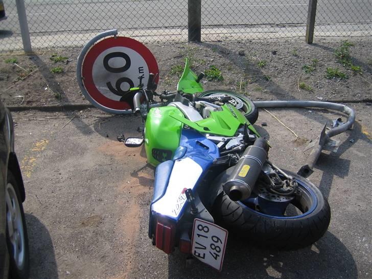 Kawasaki zxr 750 *DØD* billede 3