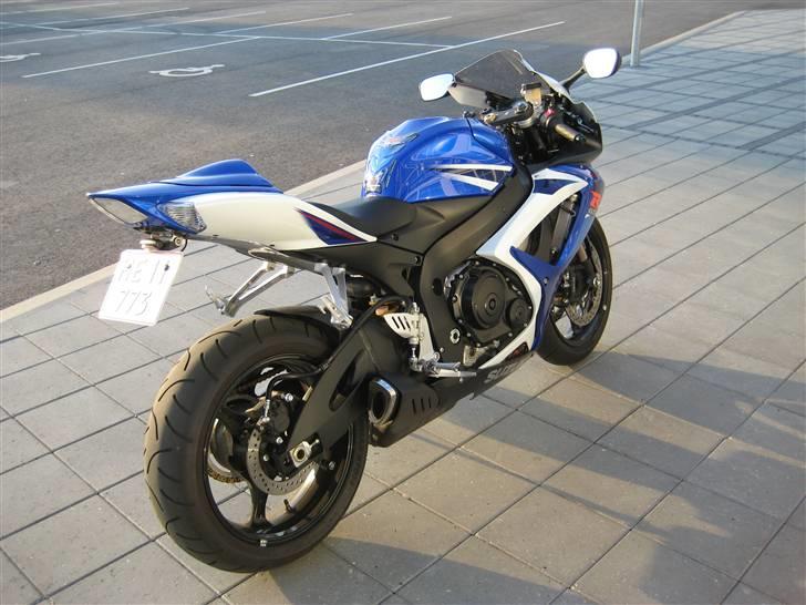 Suzuki GSX 750 R (solgt) billede 6