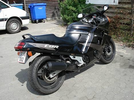 Honda cbr1000f sc24...SOLGT billede 4