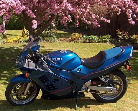 Suzuki RF 600 R (solgt) billede 13