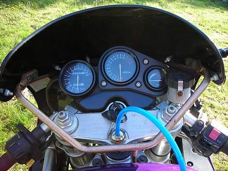 Suzuki GSX750R billede 4