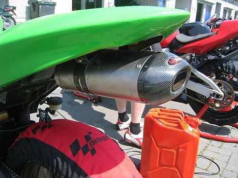 Kawasaki ZX6R  billede 2