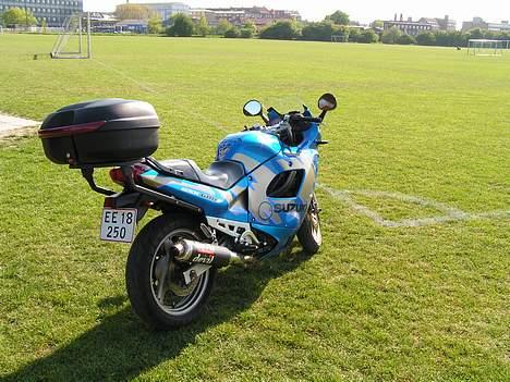 Suzuki GSX 600 F  **solgt** billede 9