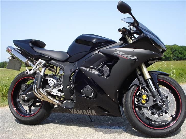 Yamaha R6S billede 1