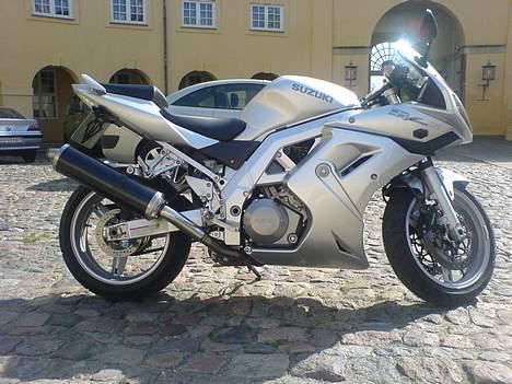 Suzuki sv1000s **SOLGT** billede 5
