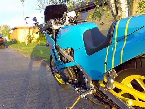 Kawasaki GPZ 600 R (solgt) billede 5