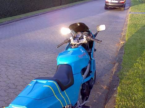 Kawasaki GPZ 600 R (solgt) billede 7