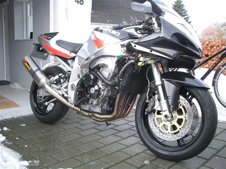 Suzuki GSX-R 750 K1 "solgt" - Akrapovic fuld system racing. - 5,12 kg. JIHAA! billede 19