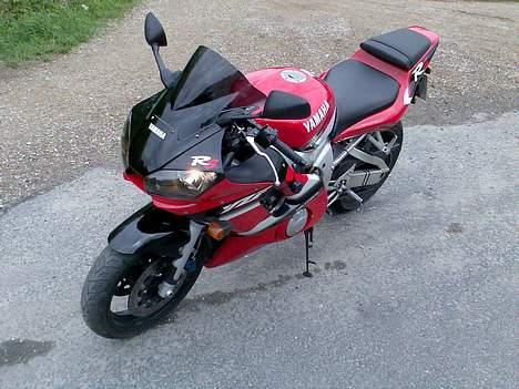 Yamaha YZF R6 billede 1