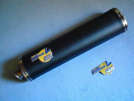 Suzuki Gsx 750 F SOLGT - Leo Vince Carbon potte billede 3