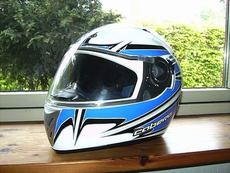 Suzuki GSX 600F ( Solgt ) - Caberg hjelmen billede 7