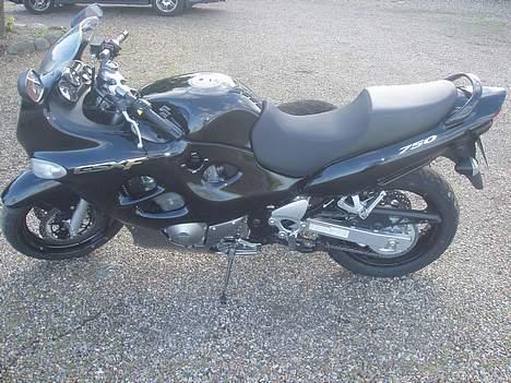 Suzuki GSX 750 F K6 (solgt) billede 4