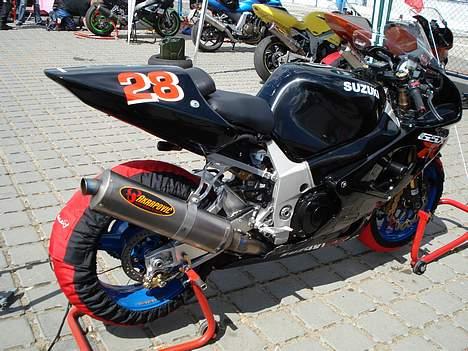 Suzuki Gsxr 1000  *SOLGT* - Det er godt med "sutsko" på billede 4