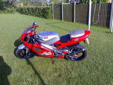 Aprilia Rs 125 *SOLGT* billede 3