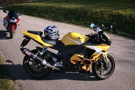 Yamaha yzf r6 rossi  billede 11