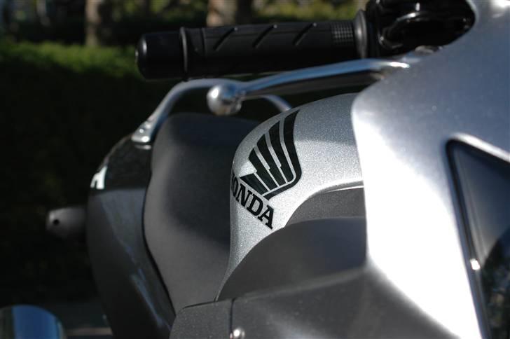 Honda CBR600F *solgt* billede 11