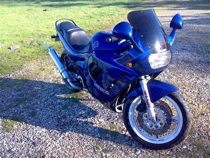 Suzuki gsx 600 f   billede 1