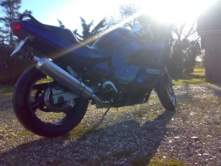 Suzuki gsx 600 f   billede 2