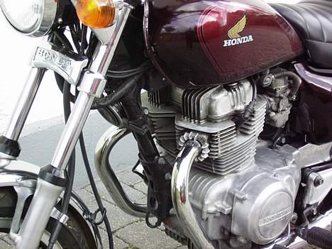Honda CM400 billede 9