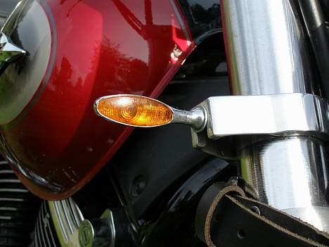 Suzuki VZ 800 Marauder - De store klodser er skiftet ud med diodeblink billede 6